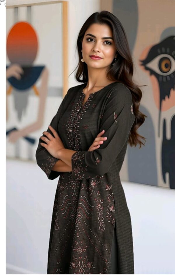 EMBROIDERED LAWN 3 PC