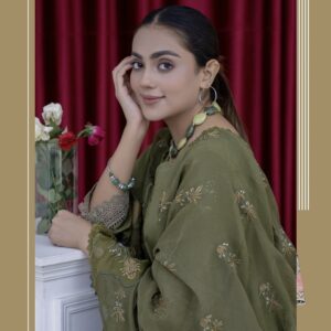 AGHOSH BY BIN SAJJAD UNSTITCHED EMBROIDERED 3 PC LAWN BANA DORA - Image 3