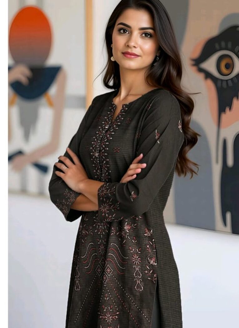 EMBROIDERED LAWN 3 PC