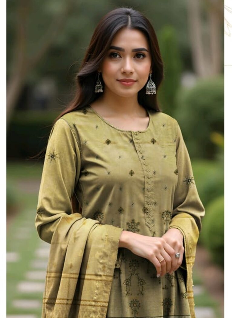 EMBROIDERED LAWN 3 PC